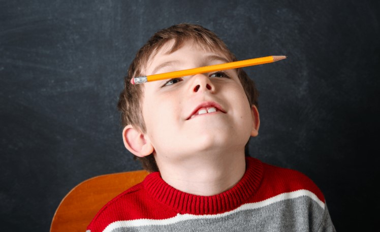 çocuklarda hiperaktivite ve dikkat eksikliği